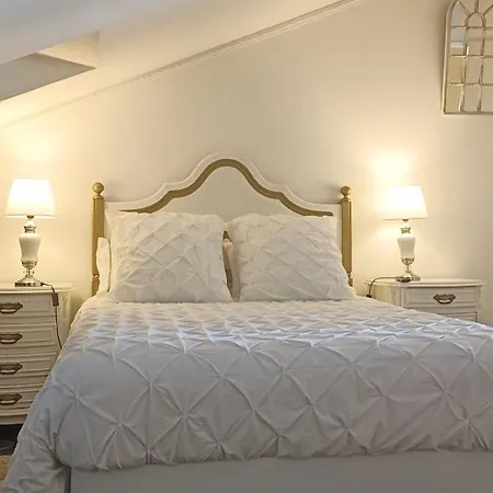 Attic Bay - Cozy Stay With Sea View-3
