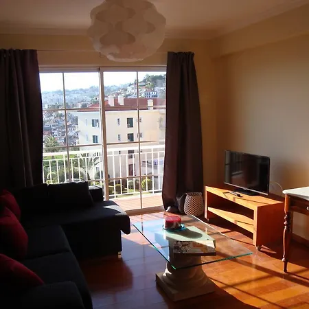 Excelente T3 Duplex Funchal-3