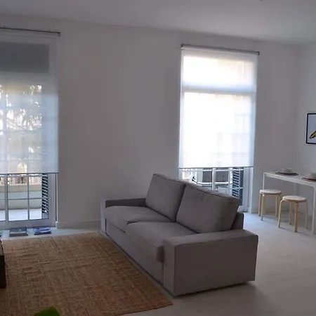 Charming Apartment 101-2