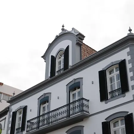 Edificio Charles 103-2