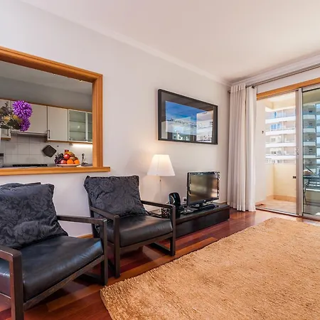 Falesia Apartment By Lovelystay-2
