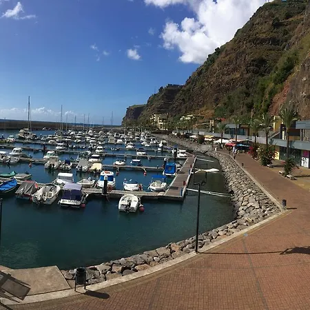Marina Rooms-2