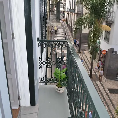 Edificio Charles 204-2