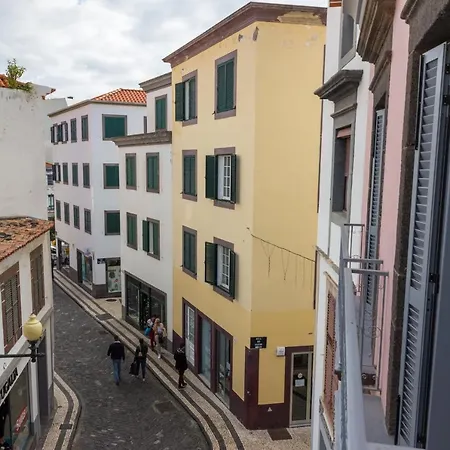 Apartamentos Funchal By Petit Hotels-3