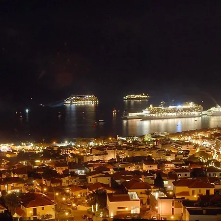 Central Suite In Funchal 1N-2