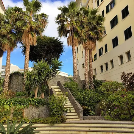 Superior Rentals - Beachfront Penthouse-2