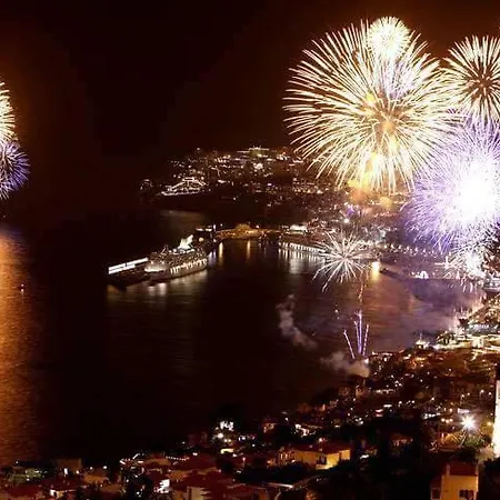 Perfect Duplex Piscine Zone Vip Funchal-3