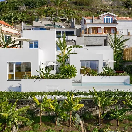 Casas Da Vargem Shared Swimming Pool By An Island Apart-3