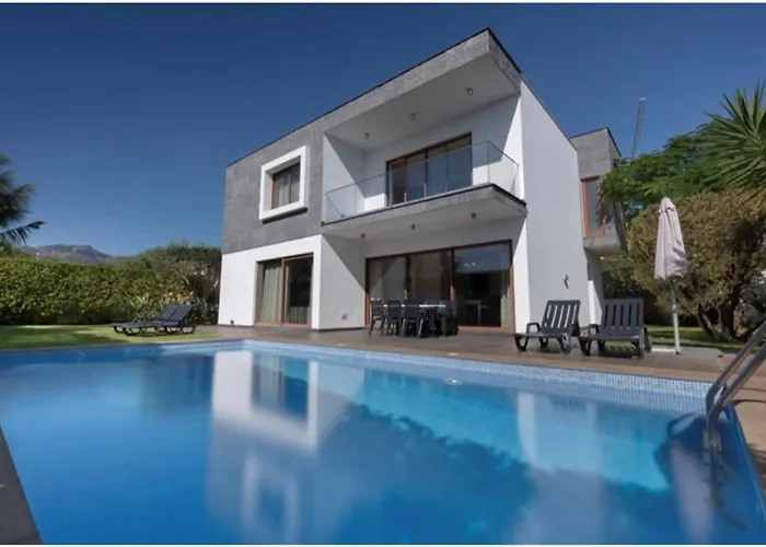 Villa Victoria With Private Heated Pool Funchal  privado