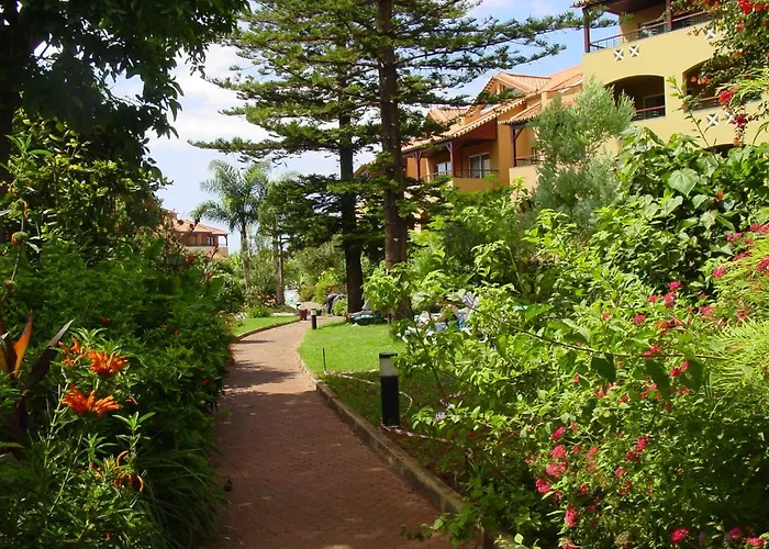 Best 11 Spa Hotels in Funchal (Madeira) for a Relaxing Getaway