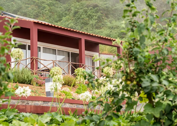 Arco da Calheta (Madeira) Hotels