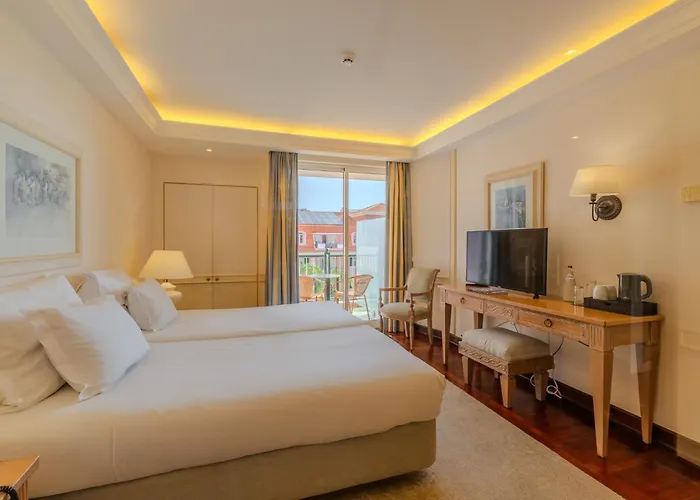 Funchal (Madeira) 5 Star Hotels