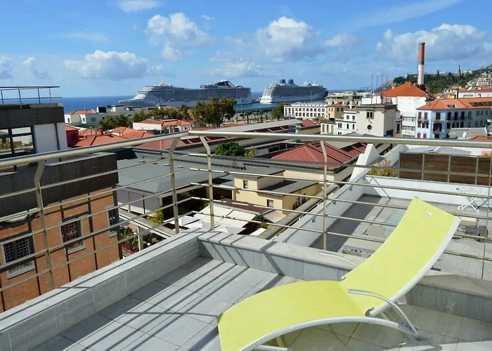 Top Floor In City Center Funchal