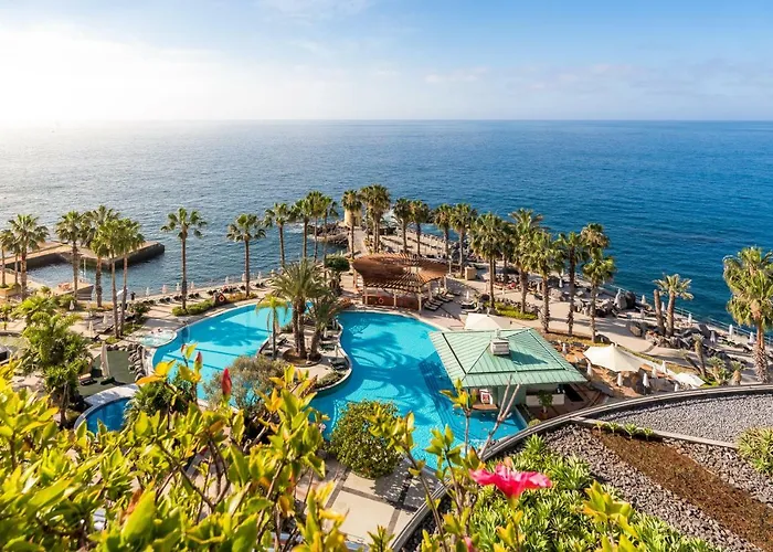 Funchal (Madeira) Hotels for Romantic Getaway in Se